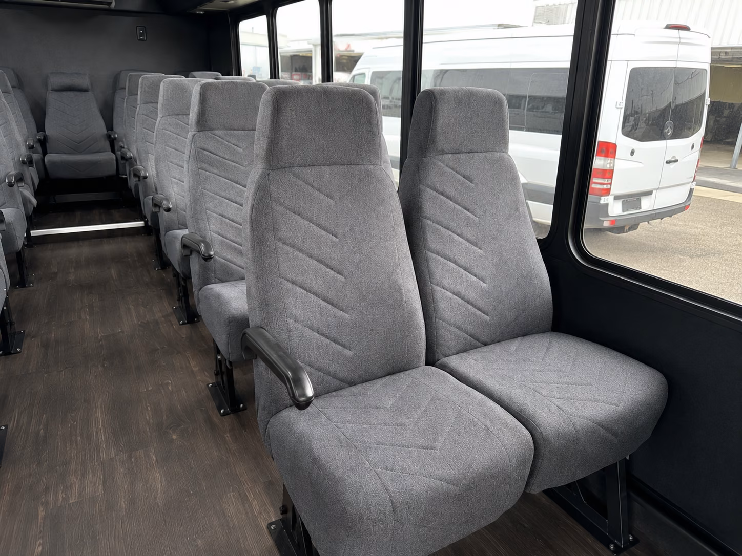 minibuses for oak glen and mountain venue weddings